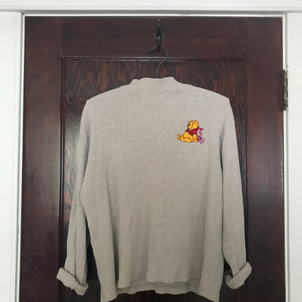 Vintage Winnie and Piglet Turtle Neck ! 🐻🐷